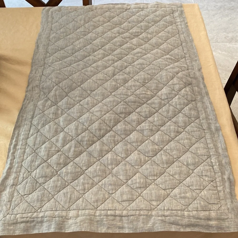 Pottery Barn Diamond Quilted Two Linen King Shams
